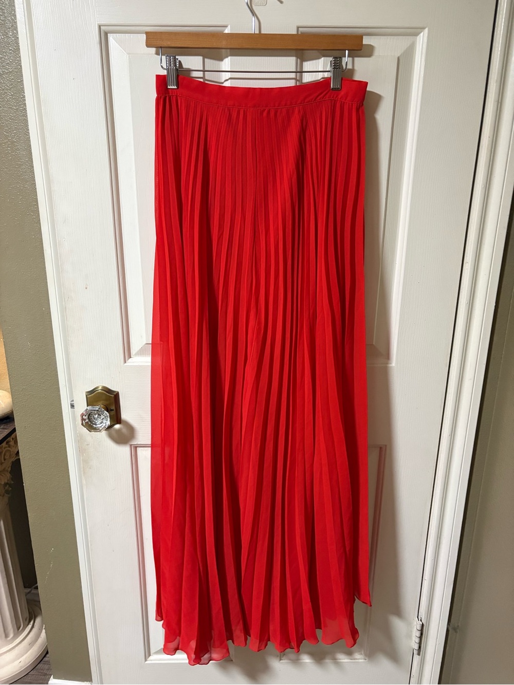 Bebe Vintage Pleated Red Maxi Skirt Side Zip Closure Size S